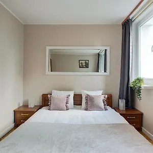 2br Apt śliska 10 Center, Smarttv Warszawa